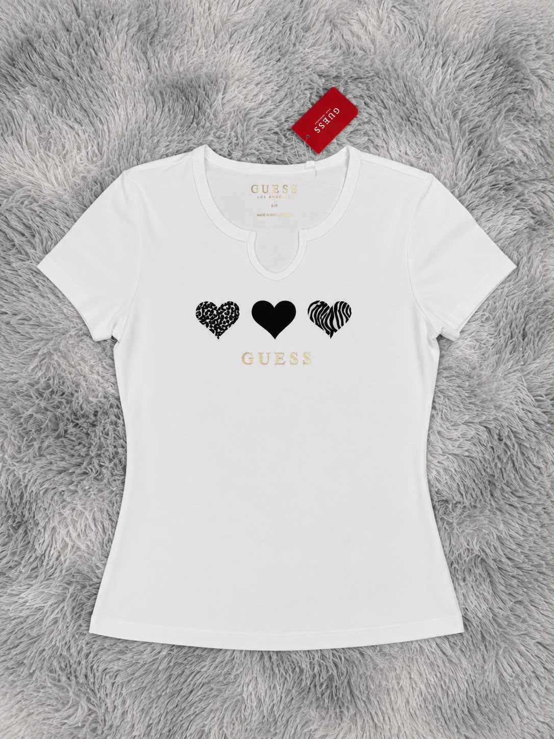 Playera Guess Mujer Color Blanco con Corazones Talla S